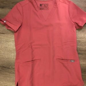 Figs Casma scrub top